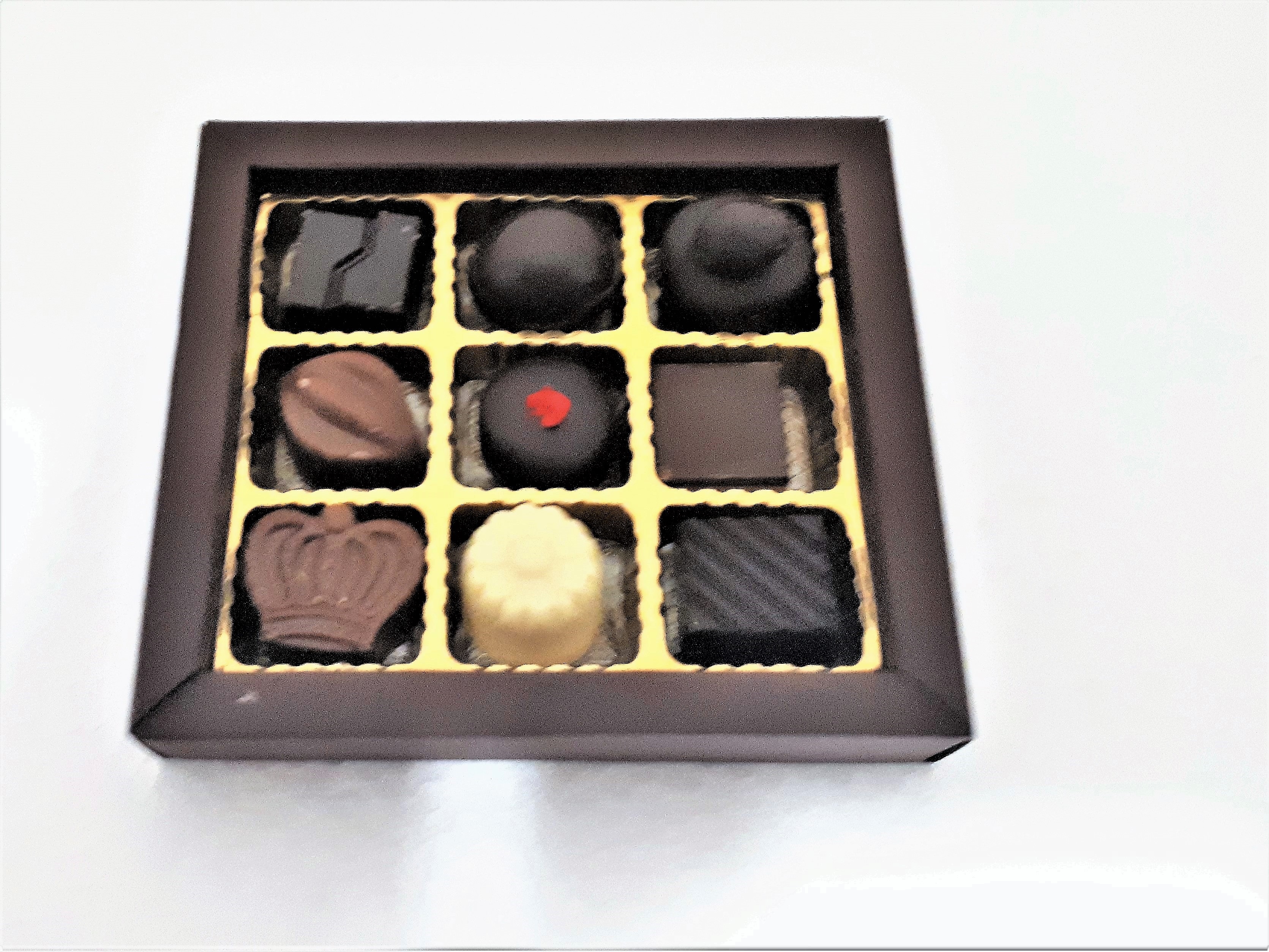 scatola 9 cioccolatini